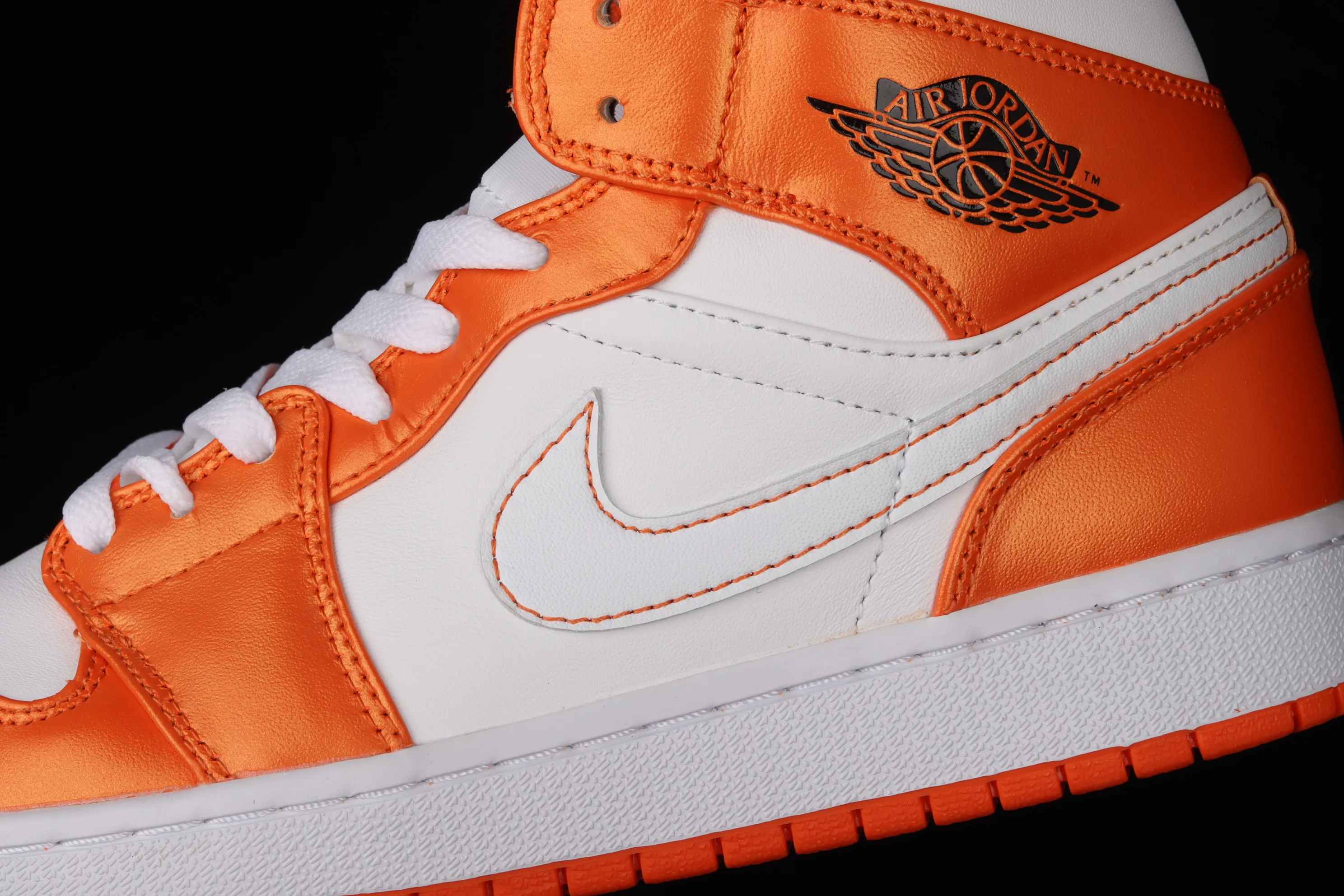 All Categories Air Jordan Jordan Series Basketball Shoes Air Jordan 1 Mid Air Jordan 1 Mid AJ1 Joe 1 White Orange Mid-top Cultural Basketball Shoes DM3531-800